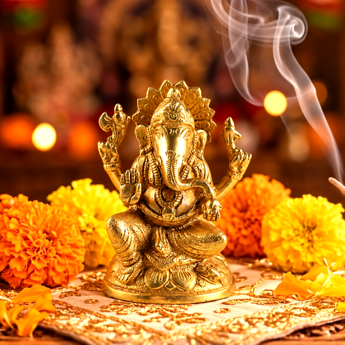 Brass Ganpati Murti with Prabhavali