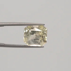 White Sapphire - 3117